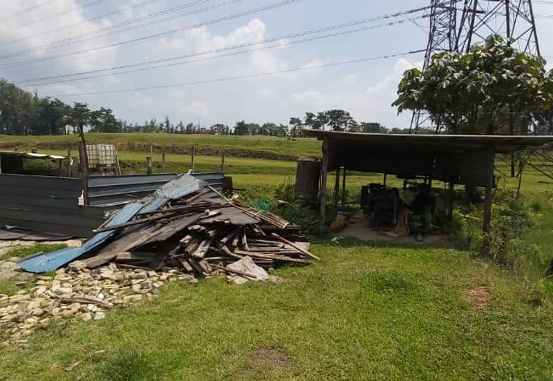 Kuang Freehold land facing Golf Course