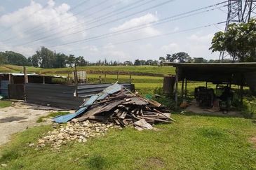 Kuang Freehold land facing Golf Course