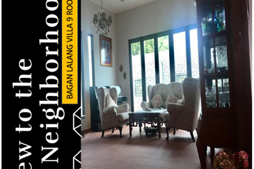 Bagan Lalang Beach Front Villa with swimming pool 