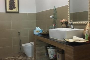 Bagan Lalang Beach Front Villa with swimming pool 