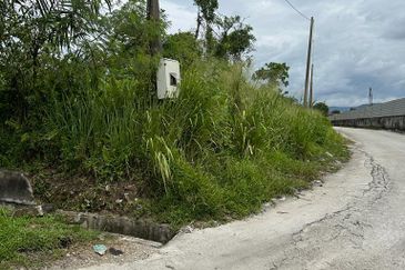 Taman Serendah Industrial Land For Sale