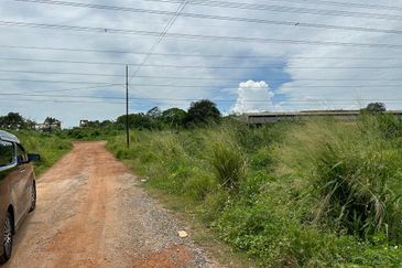 Taman Serendah Industrial Land For Sale