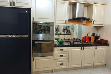 Bandar Baru Puncak Alam  Seksyen 9