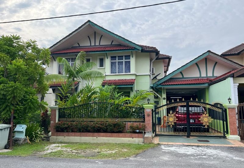 Bandar Baru Puncak Alam  Seksyen 9