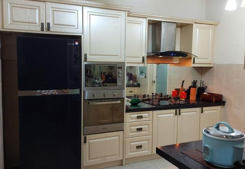 Bandar Baru Puncak Alam  Seksyen 9