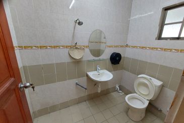 Big Land Freehold Single Sty Bungalow Old Klang Road