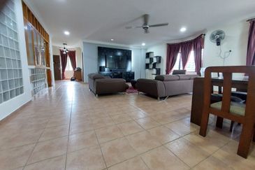 Maxwell Towers