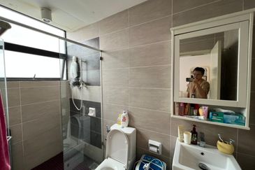 MIDHILLS, GENTING PERMAI AVENUE