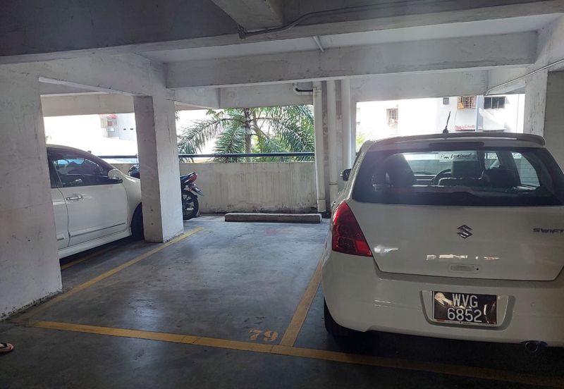 Sri Ampang Mas Condo Corner lot with 2 carpark