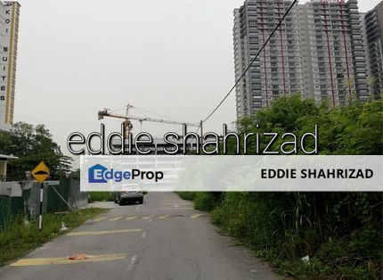 Banglo Bumi lot Kampung Tanah Liat Puchong, Selangor, Puchong