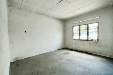 Taman Langat Jaya, Banting