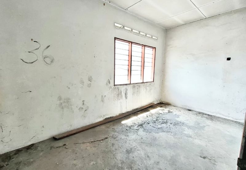 Taman Langat Jaya, Banting