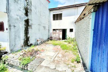 Taman Langat Jaya, Banting