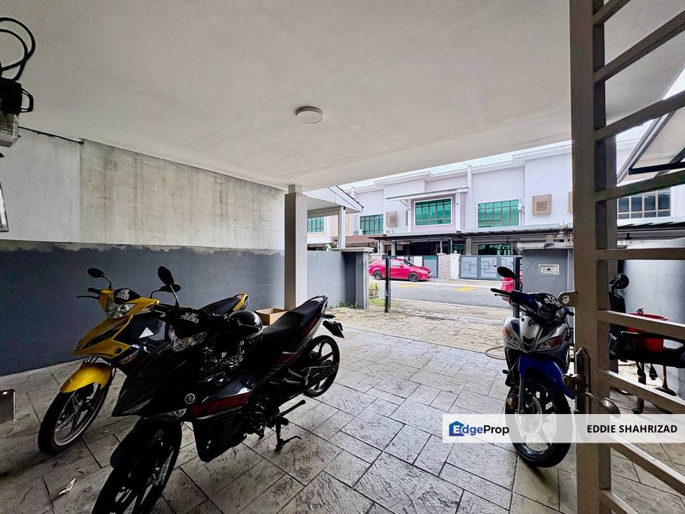 TMN IRAMA BAYU JALAN KEBUN 2-STRY TERRACE, Selangor, Shah Alam