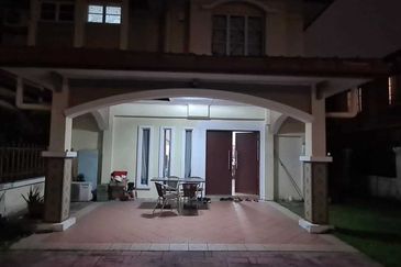 Dkayangan Sekysen 13, Shah Alam