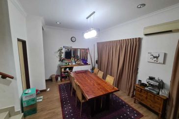 Dkayangan Sekysen 13, Shah Alam