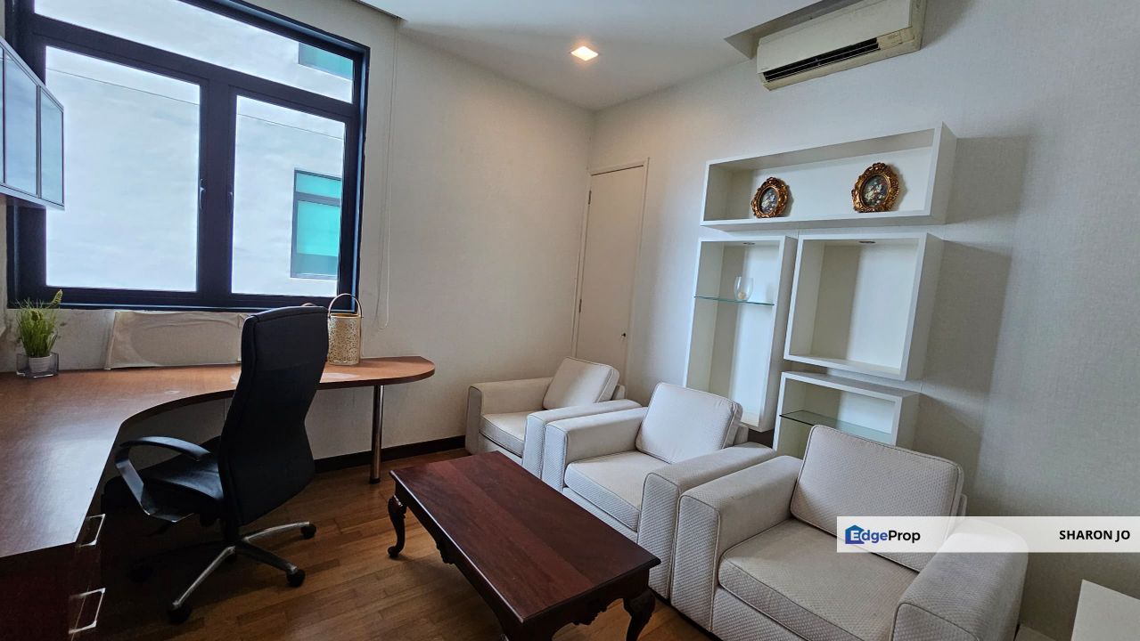 Zehn @ Bukit Pantai, Kuala Lumpur, Pantai