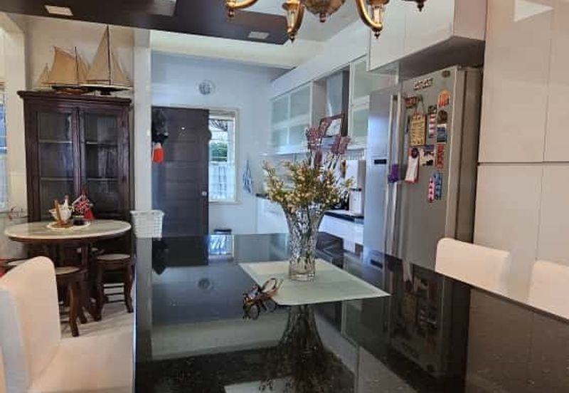 Beautiful renovated and well maintained property