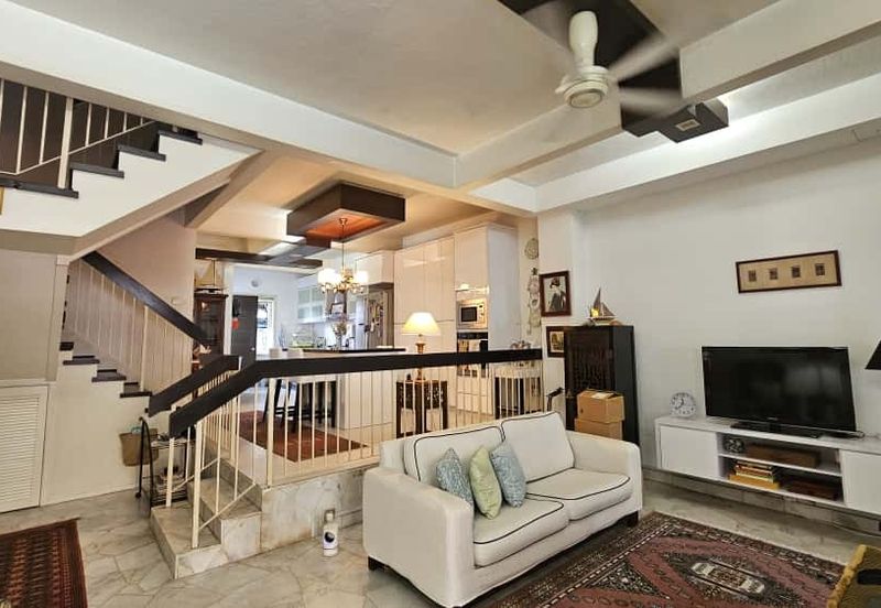 Beautiful renovated and well maintained property