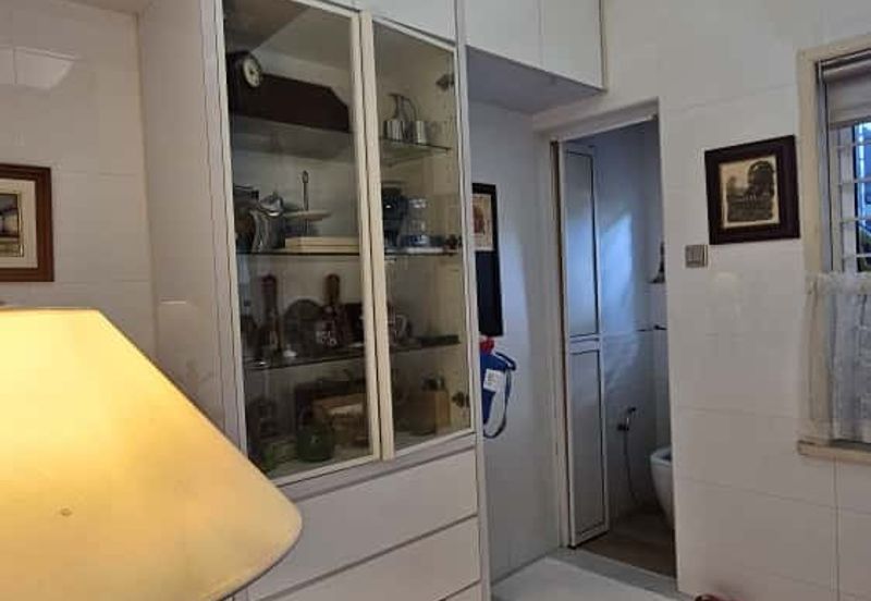 Beautiful renovated and well maintained property