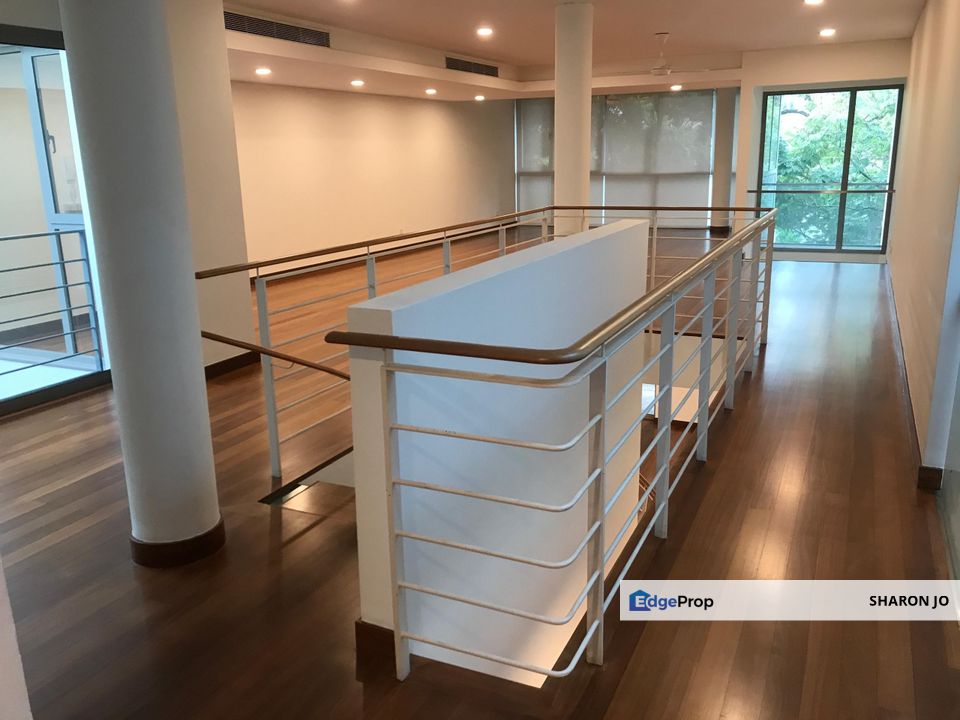 Spacious Unit and strategic location, Kuala Lumpur, Taman U-Thant