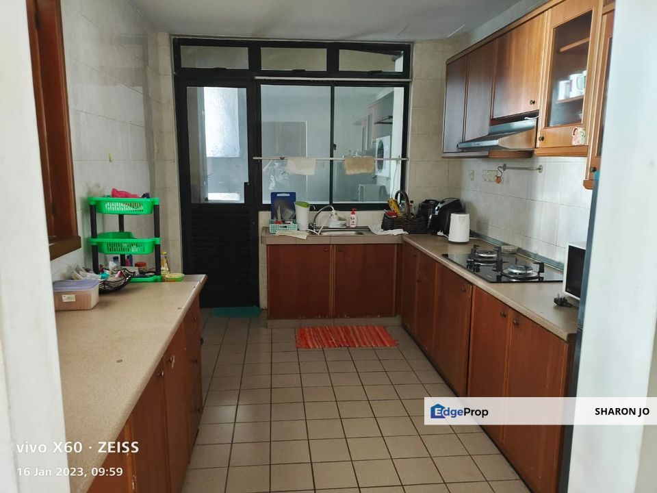 The Istara (opposite Tun Hussein Eye Hospital, Selangor, Petaling Jaya