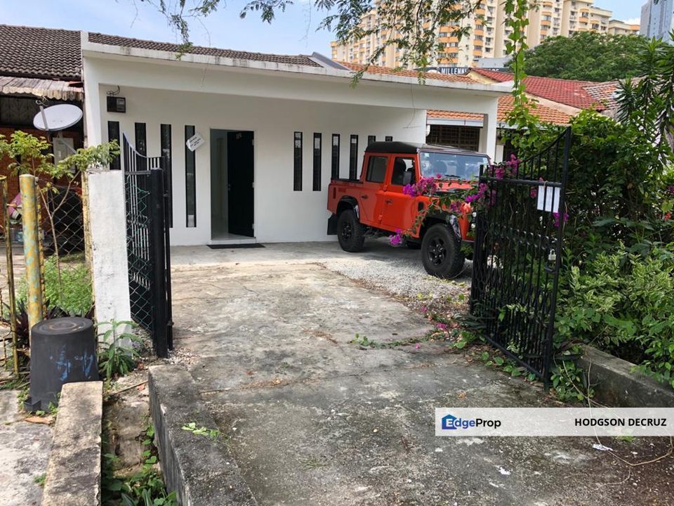 Nicely Renovated with Prosperous Number Single Storey Terrace House