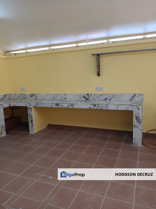 Big Backyard Just Renovated Double Storey Terrace House Jalan Carey PJ For Sale, Selangor, Petaling Jaya