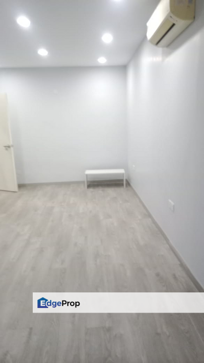 Near Catholic High School Double Storey Link House PJ For Sale, Selangor, Petaling Jaya