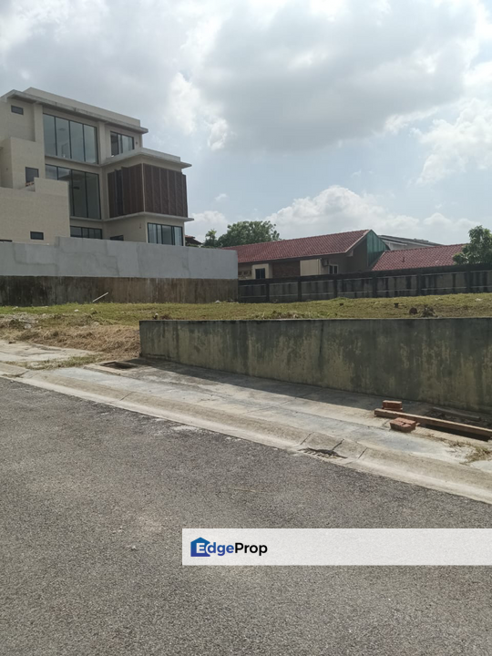 Rare opportunity to own a bungalow land 3 Plots available in a matured township, Selangor, Petaling Jaya