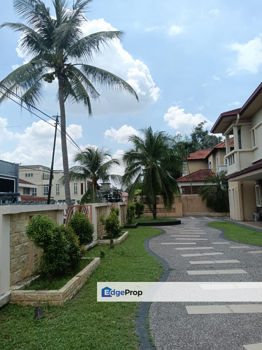 Beautifully Landscaped Bungalow SS 3 Petaling Jaya For Sale, Selangor, Petaling Jaya