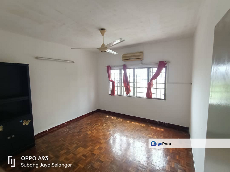 Newly Painted Starville Apartment Subang Jaya USJ 19 For Sale, Selangor, USJ