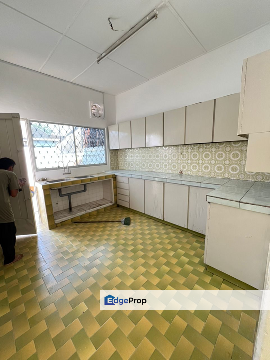 Well Kept Single Storey House Taman Klang Jaya For Rent, Selangor, Klang