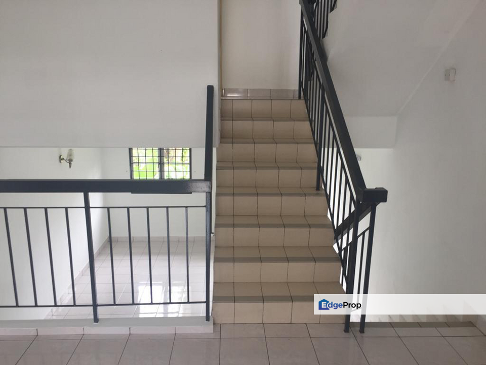 Well Kept Town House Taman Sri Gombak For Rental, Selangor, Batu Caves 