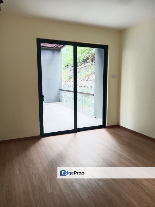 24hours Security Santuari Park Pantai Villa Lot For Sale, Kuala Lumpur, Pantai