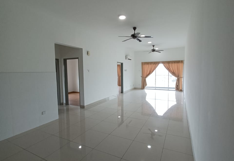 Zeta DeSkye Residence