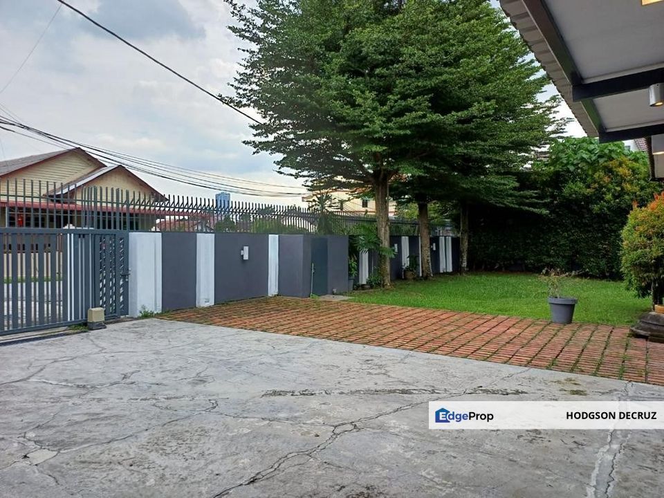 Solar Panels Newly Painted Bungalow Section 4 Petaling Jaya, Selangor, Petaling Jaya