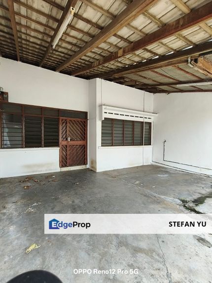 Jalan Camar Taman Perling / Single Storey House / Big Land 22 x 76 , Johor, Johor Bahru