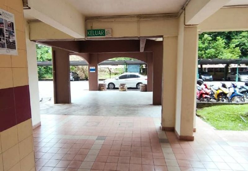 Sri Kenari Apartment