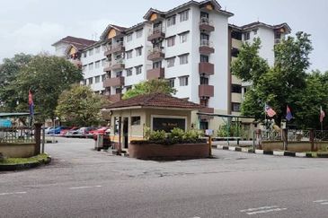 Sri Kenari Apartment