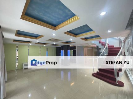  Jalan Sutera Chengal @ Taman Sutera Utama / Double Storey Semi D House / Renovated , Johor, Skudai