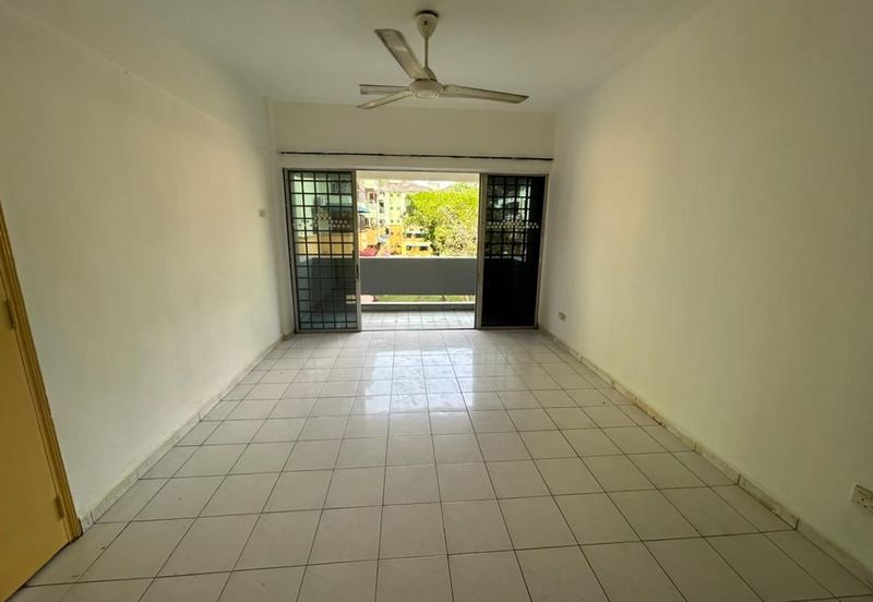 Lily & Jasmine Apartment