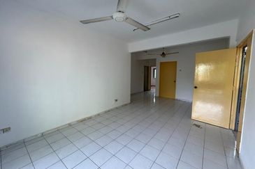 Lily & Jasmine Apartment