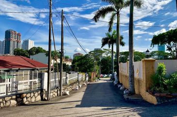 Jalan inderaputera @ Kampung Stulang   JB Town Nearby CIQ