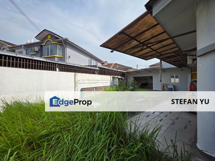 Kempas indah , Double Storey End Lot With Extra Land , Johor, Johor Bahru
