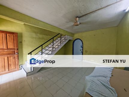 Jalan Teratai, Taman Johor Jaya / Fully Loan , Johor, Johor Bahru