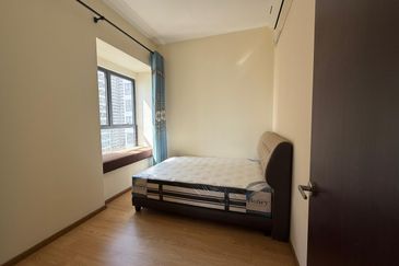 Baypoint @ Country Garden Danga Bay