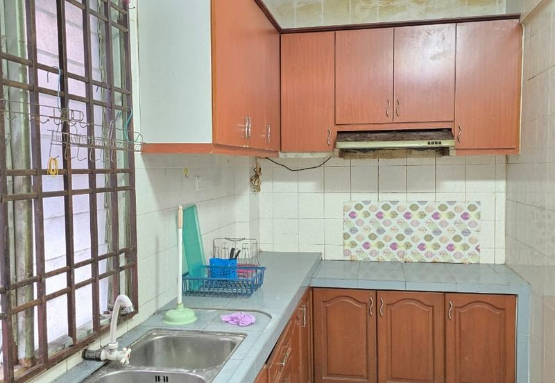 Sri Putra Apartments