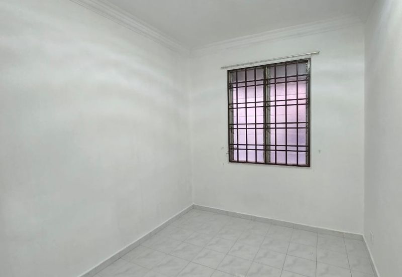 Sri Putra Apartments