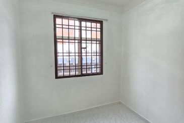 Sri Putra Apartments